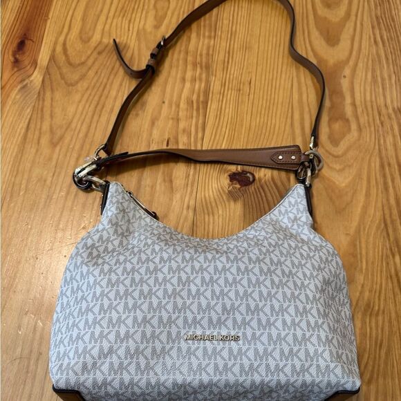 Michael Kors Isabella Convertible Shoulder Bag Purse Over The Shoulder Cream - Picture 3 of 14